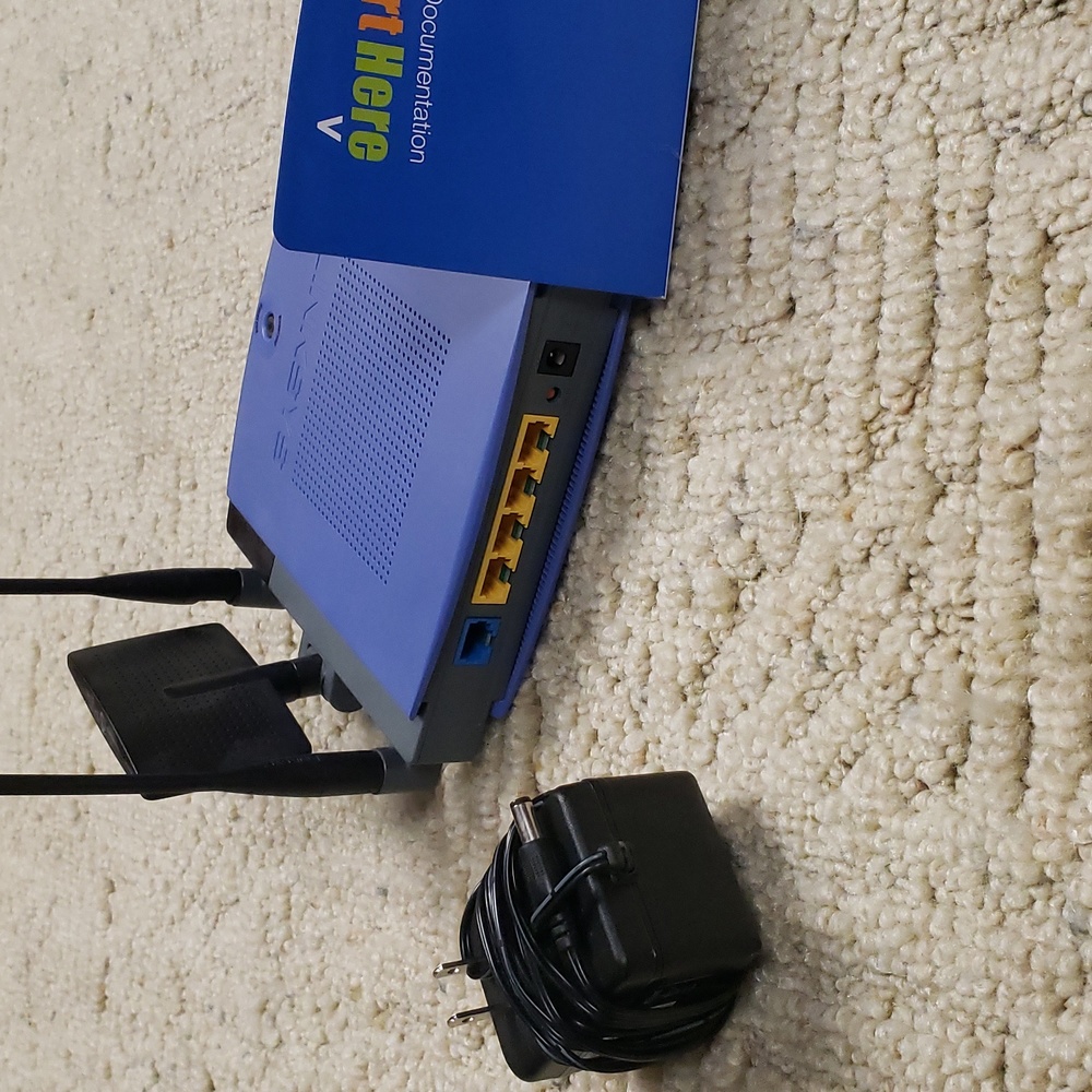 Router - Picture 4 of 4